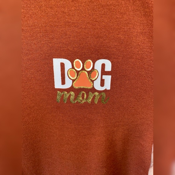 Rusty Bronze Dog Mom Shirt - Picture 3 of 3